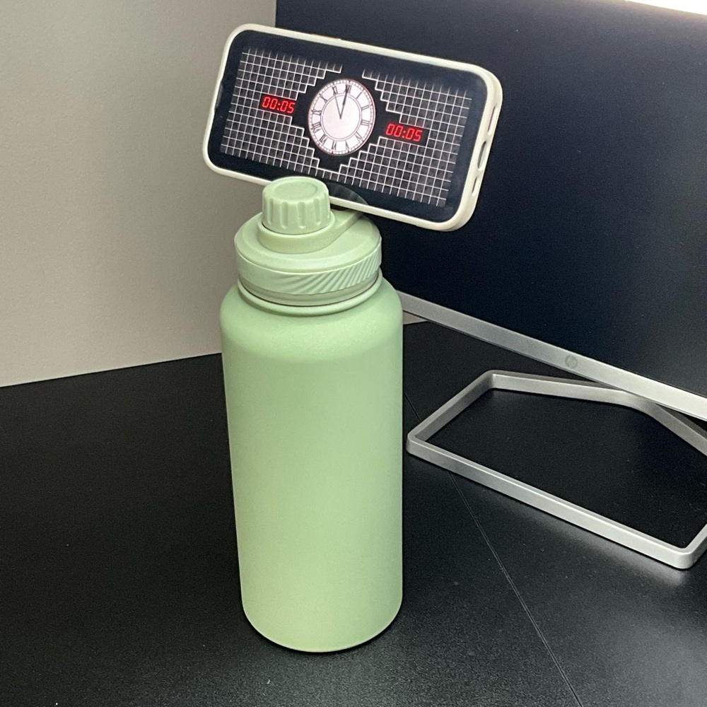💧The Kookie ArmyGreen HydraMag Bottle💧